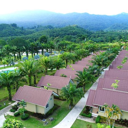 Katathong Golf Resort & Spa Phang Nga Exterior photo