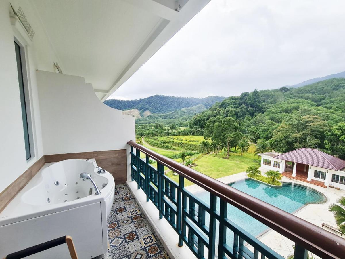 Katathong Golf Resort & Spa Phang Nga Exterior photo