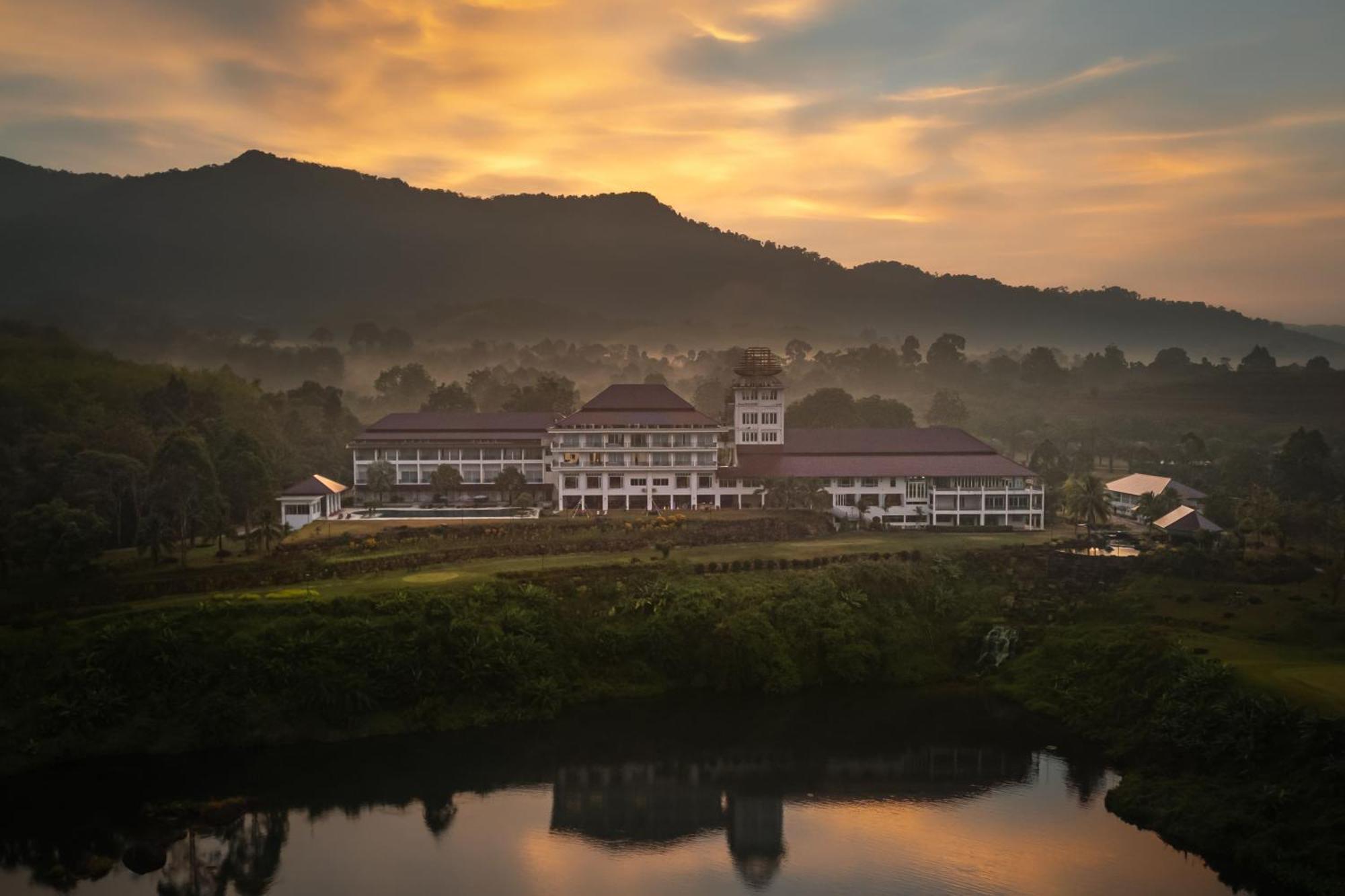 Katathong Golf Resort & Spa Phang Nga Exterior photo